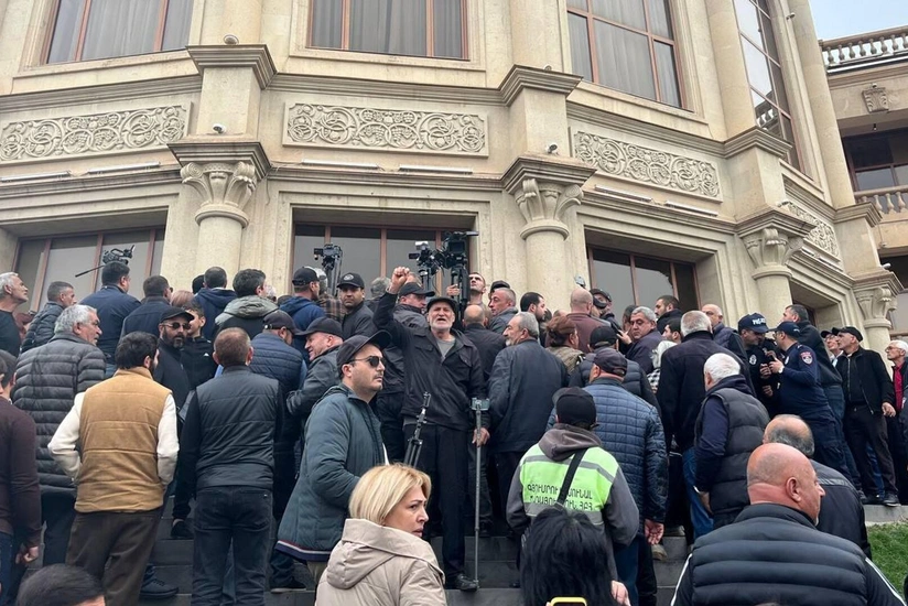 Gümrüdə meriya qarşısında keçirilən aksiyadan sonra 37 nəfər saxlanılıb