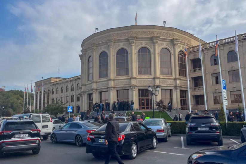Ermənistanda etiraz aksiyalarından sonra daha bir neçə nəfər saxlanılıb