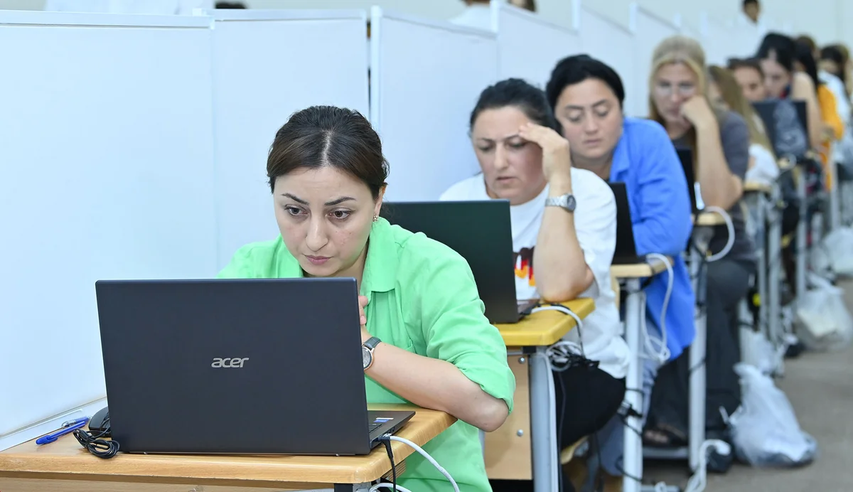 Builki sertifikasiyada yüksək bal toplayan 6 600-dən çox müəllimin maaşında 35 % artım olacaq