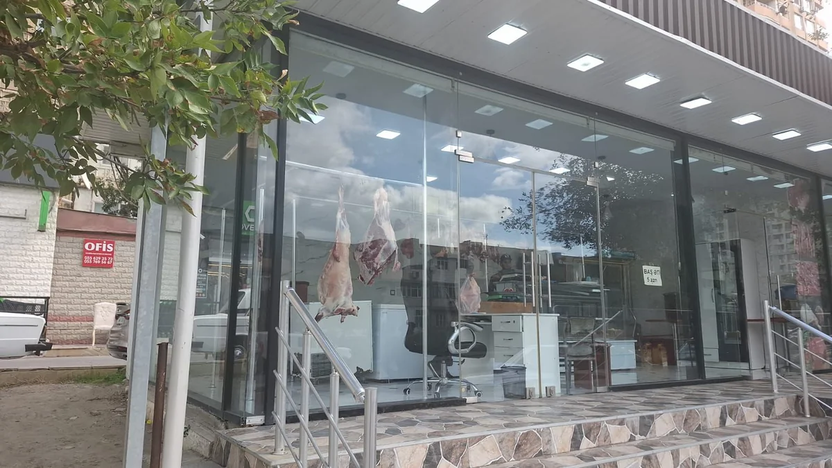 Son 9 ayda 4600-dən çox heyvan kəsimi və satışı mağazalarında monitorinq keçirilib