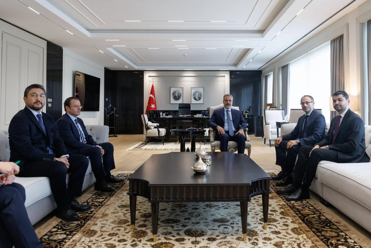Hakan Fidan receives TURKPA Secretary General in Ankara