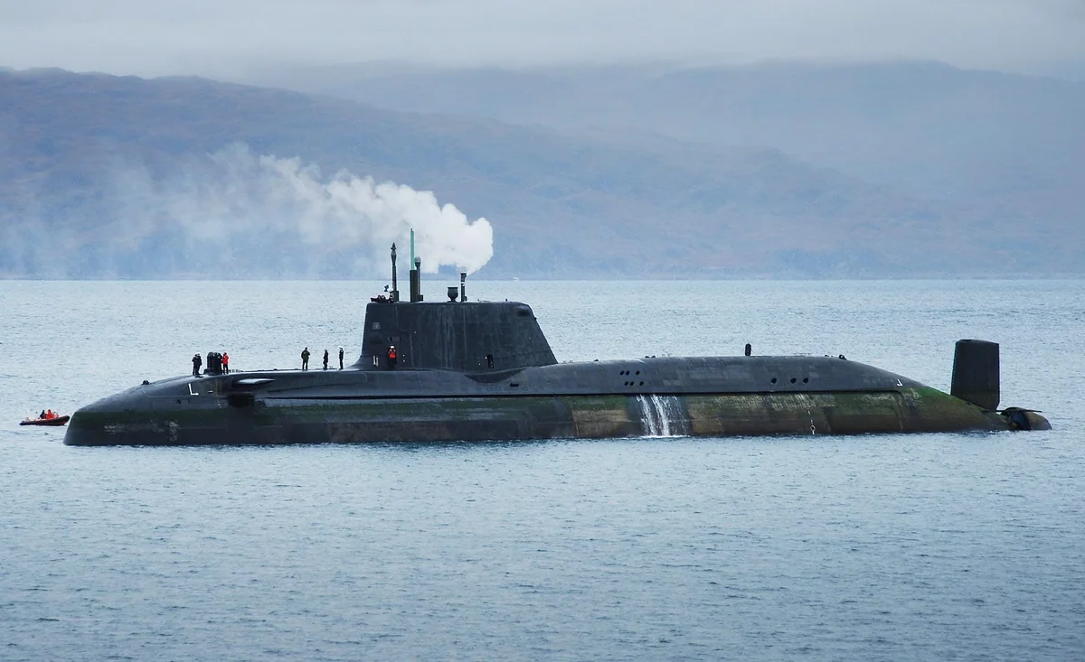 Britaniya Şimali Atlantikada Rusiya sualtı qayıqlarının fəallığının artdığını bildirib
