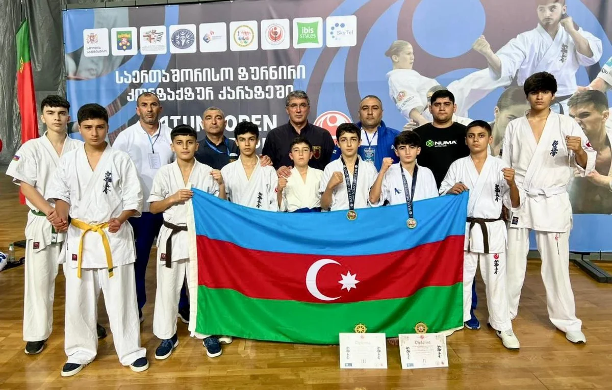Azərbaycan karateçiləri Gürcüstanda keçirilən beynəlxalq turnirdə 2 medal qazanıblar