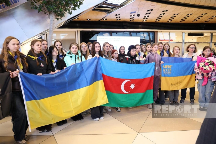 Азербайджан принял очередную группу украинских детей для реабилитации