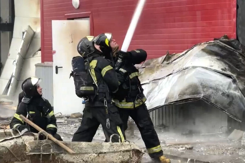 На юго-востоке Москвы загорелось административное здание