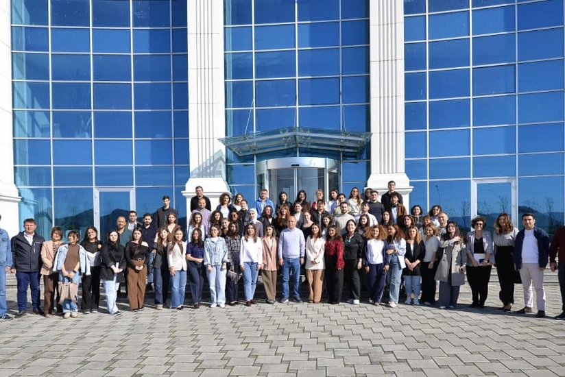 Elm və təhsil yeniliklərinin media təqdimatı mövzusunda təlim keçirilib