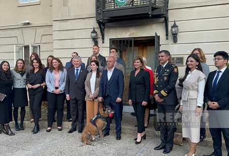 Azərbaycanın minaaxtaran iti və təlimçisi ABŞ-də beynəlxalq mükafat qazanıb