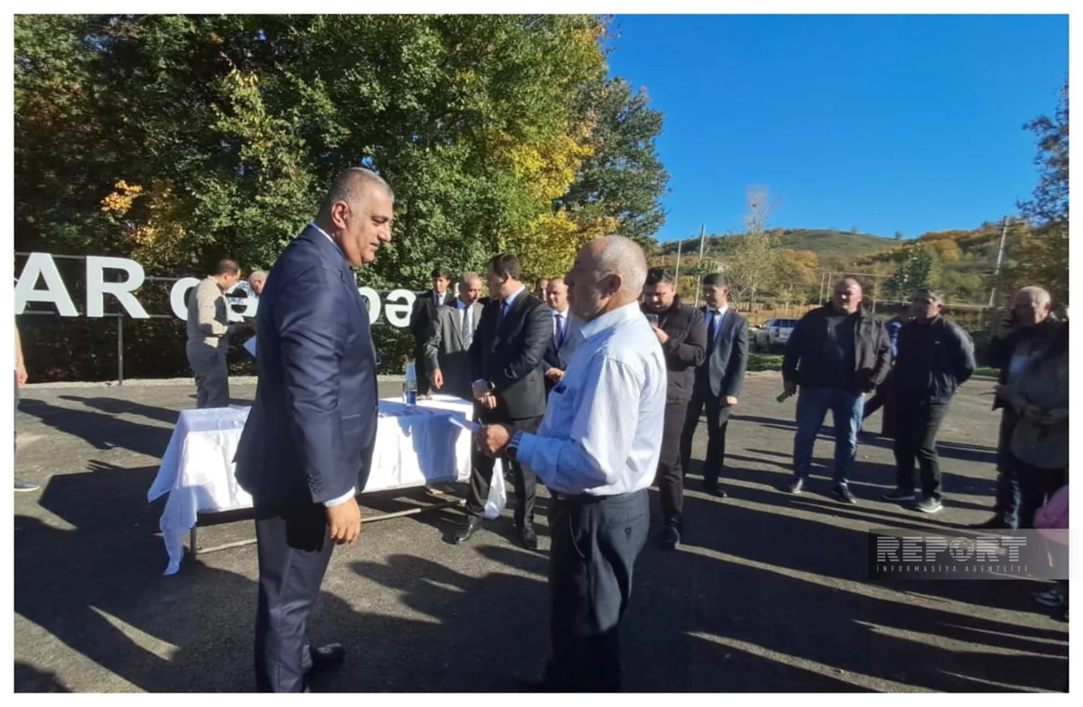 Növbəti köç karvanı Qırmızı Bazar qəsəbəsinə çatıb, açarlar təqdim edilib - YENİLƏNİB