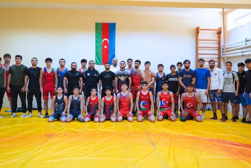 Azərbaycanın titullu güləşçiləri yeniyetmə və gənclərə ustad dərsi keçiblər