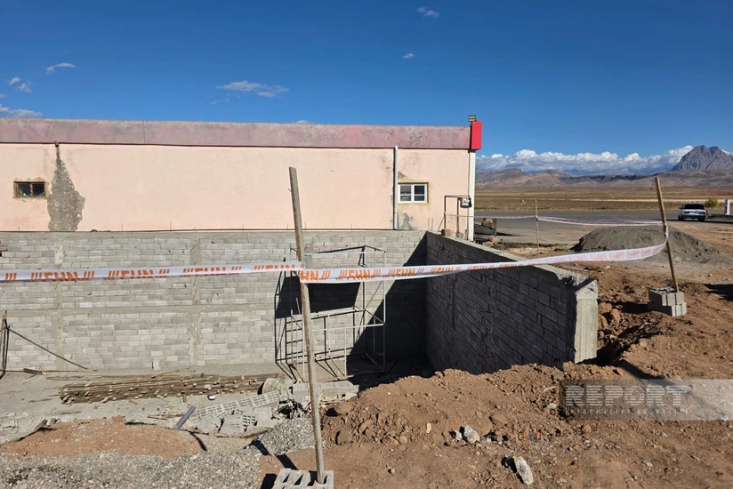 Nehrəmdə hasar uçub, bir nəfər ölüb