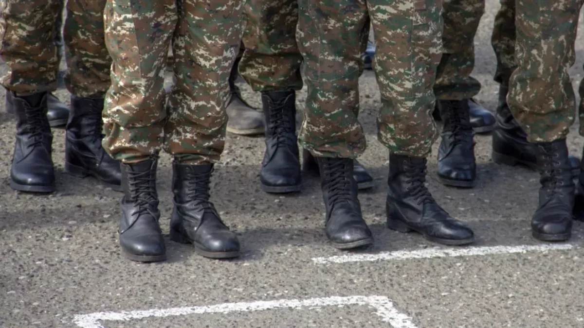 Ermənistanda hərbi xidmət müddəti azaldılır