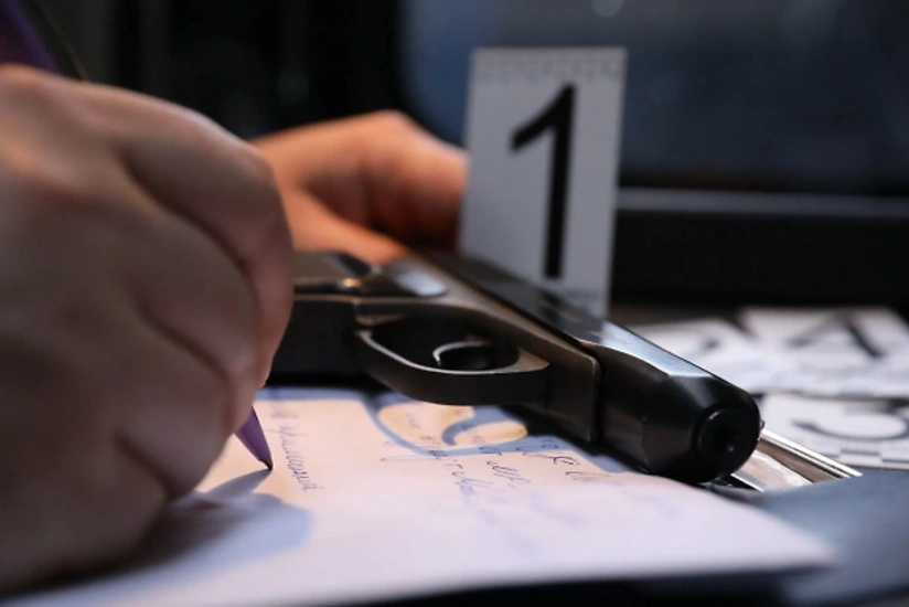 В ростовском офисе Россети-Юг бывший супруг застрелив жену, покончил с собой