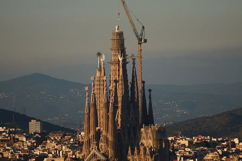 Sagrada Familia Church в Барселоне стала самой высокой церковью в мире