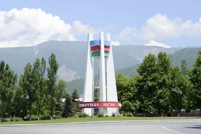 İsmayıllıda rayonun adı yazılmış memarlıq kompozisiyasının sökülməsinin səbəbi açıqlanıb