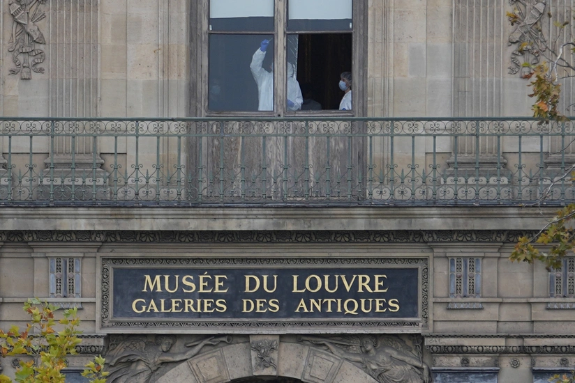 Граф Парижский: Украденные из Лувра драгоценности - бесценное наследие Франции