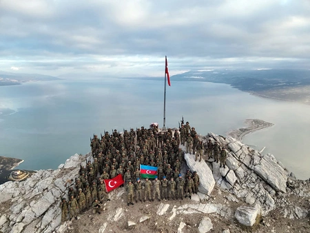 Mountain commando course involving combined arms army servicemen ends