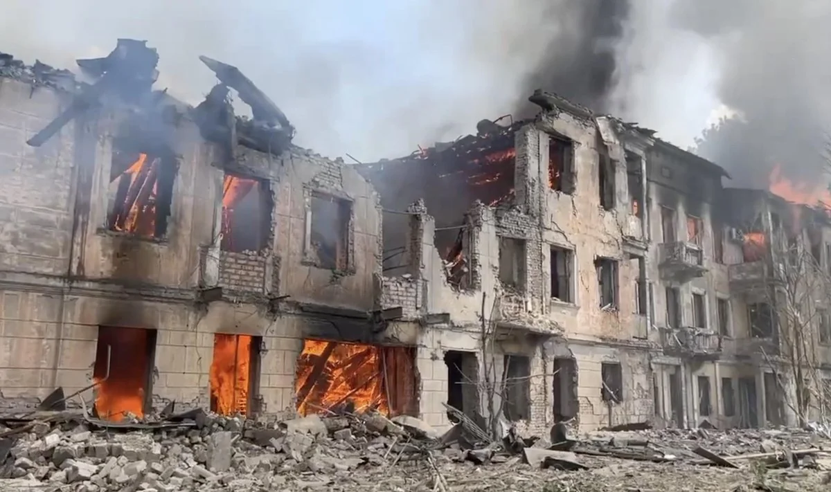 При атаке ВС РФ на Днепропетровск погибли и пострадали несколько человек