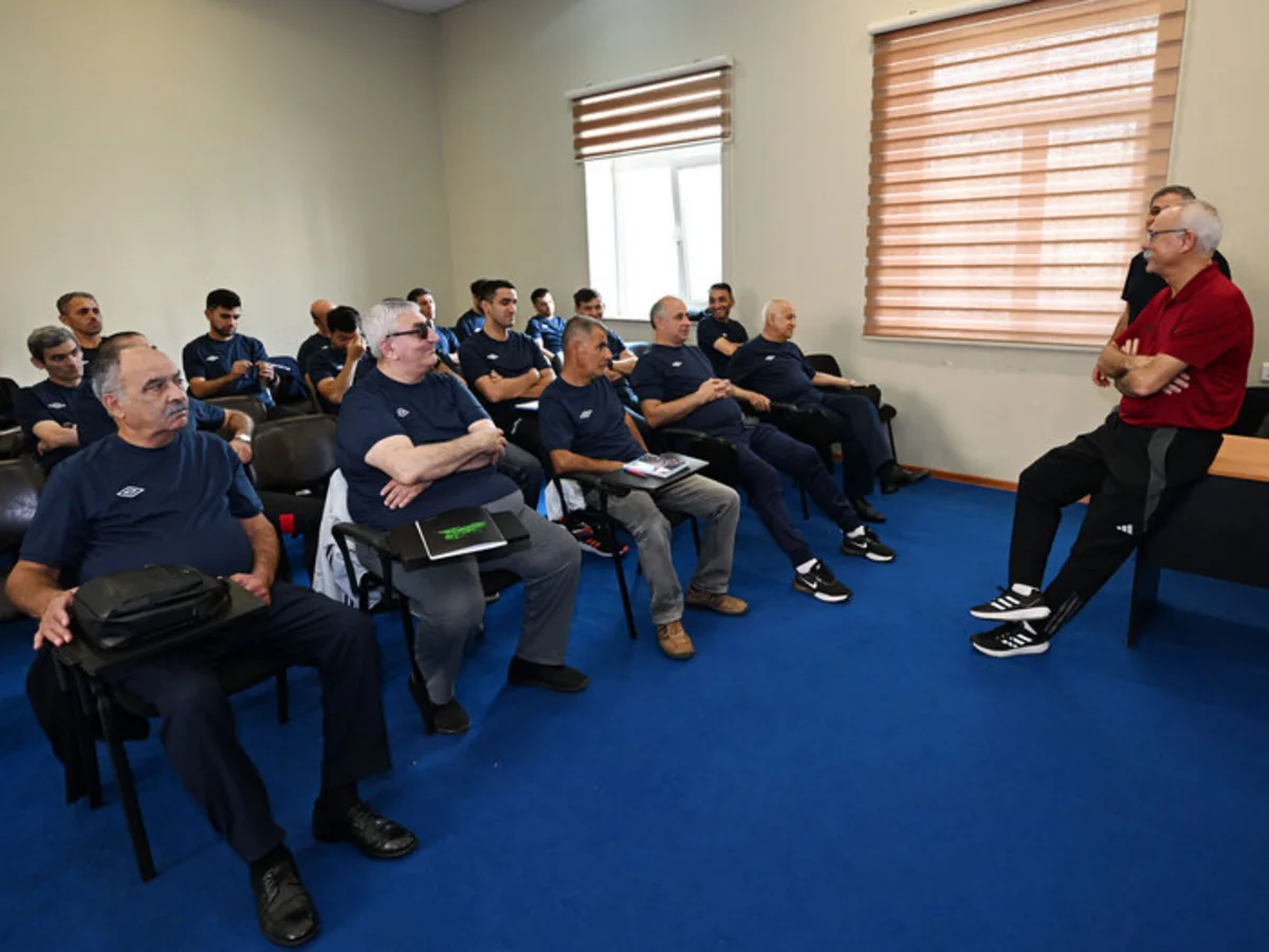 Bakıda futzal hakimləri və inspektorlar üçün seminar keçirilib