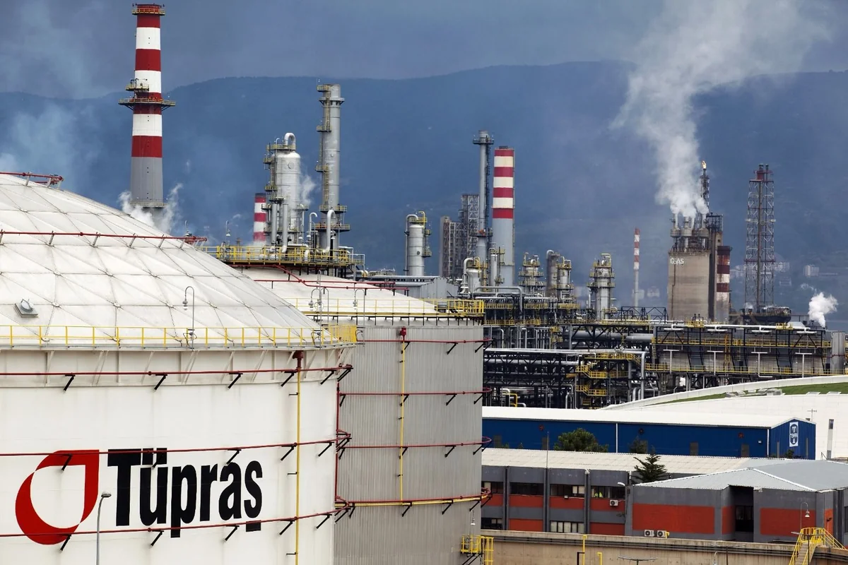 Reuters: Турецкие НПЗ сокращают закупки российской нефти
