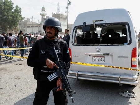 Militants attack police vehicle in Pakistan: 6 cops injured