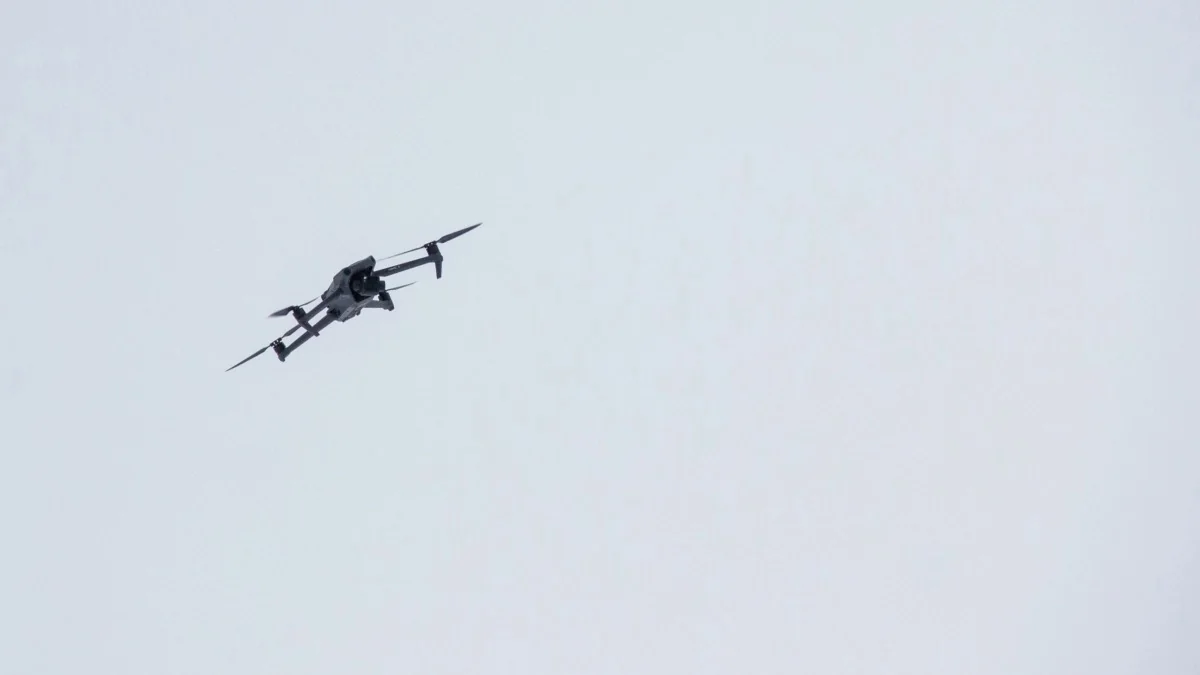 Belçikanın müdafiə naziri: Naməlum dronlar F-16-ları və sursatları izləyib