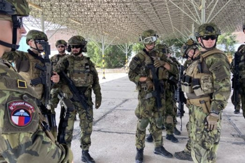 Çexiya gələn il orduya iki mindən çox müqaviləli hərbçi cəlb edəcək