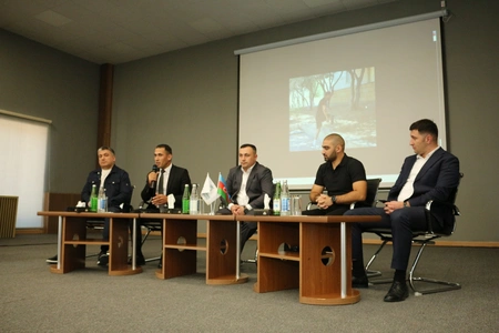 Qarabağ Universitetində Vətən müharibəsi qaziləri tələbələrlə görüşüb