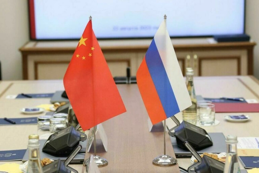 Россия и Китай подписали ряд документов по итогам встречи глав правительств