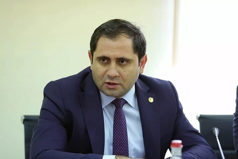 Müdafiə naziri: Ermənistan hərbi-texniki razılaşmalara yenidən baxacaq