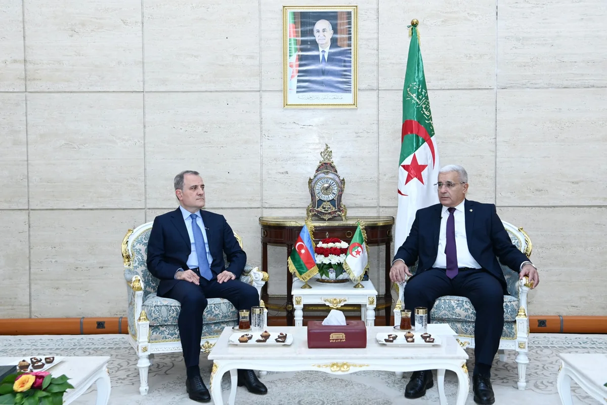 Ceyhun Bayramov Əlcəzair Xalq Milli Assambleyasının sədri ilə görüşüb