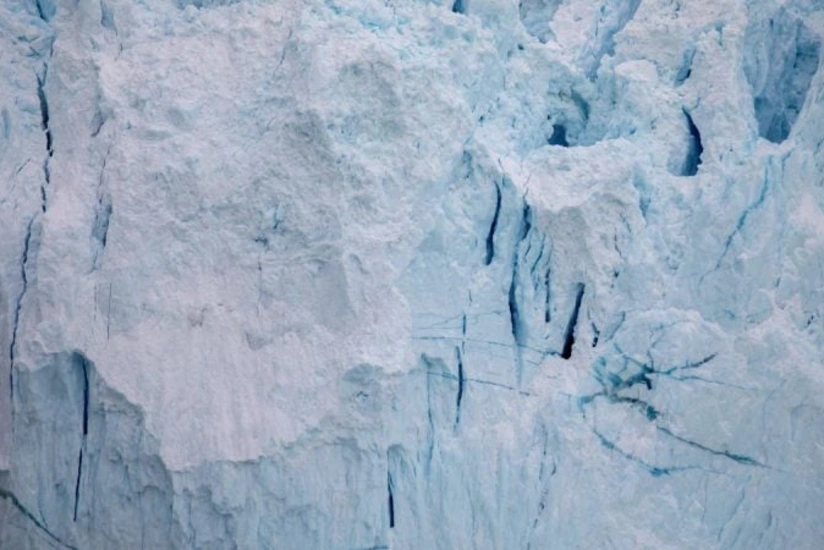 СМИ: В Антарктике рекордными темпами тает ледник Гектория