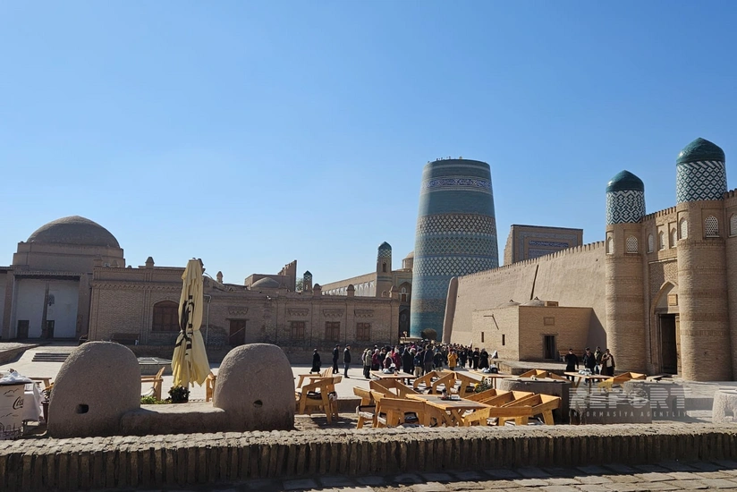 Азербайджанские журналисты посетили музей-заповедник Ичан-Кала в Хиве