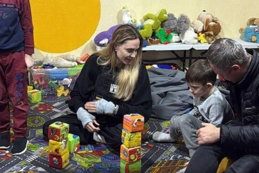 Ancelina Coli Xerson şəhərinə səfər edib