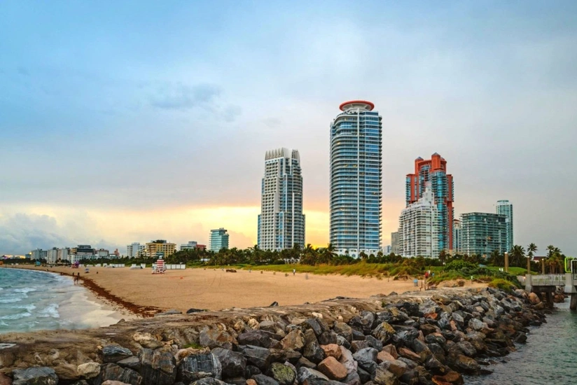 Во Флориде разрешили ограничивать покупку недвижимости гражданами Китая