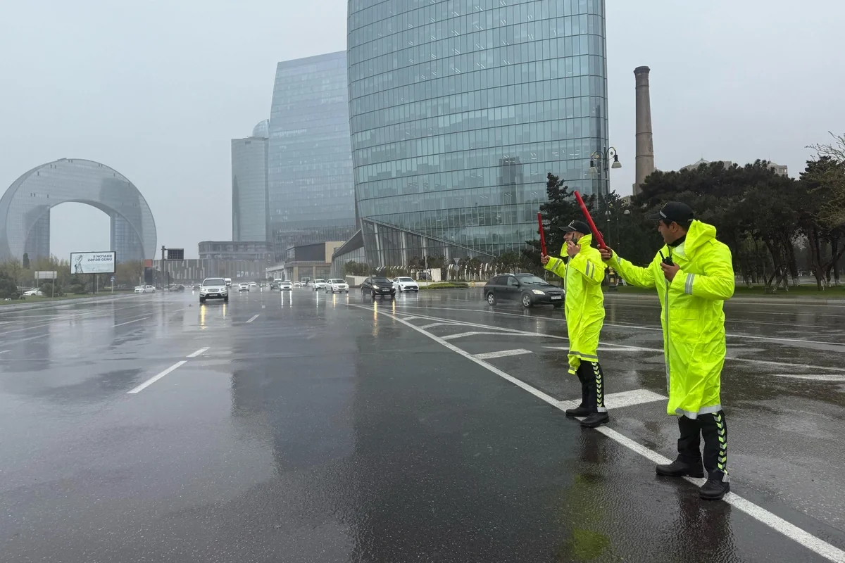 BDYPİ: Yağışlı hava yollarda diqqət, məsuliyyət və səbr tələb edir