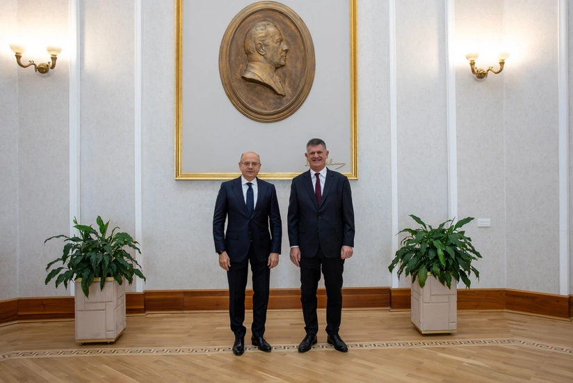 Azərbaycan BP şirkəti ilə neft-qaz və yaşıl enerji üzrə birgə layihələri müzakirə edib