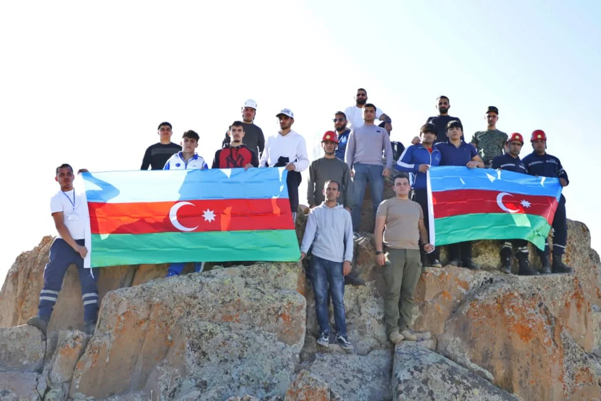 Naxçıvanda Zəfər Günü münasibətilə Haçadağa zirvə yürüşü təşkil olunub