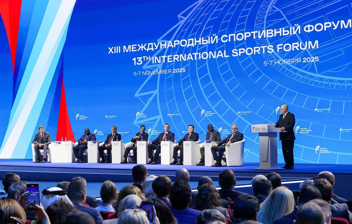 Путин поддержал идею полного запрета продаж вейпов в России
