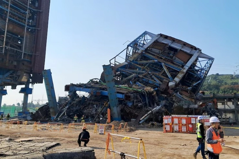 В Южной Корее 7 человек пропали без вести после обрушения здания электростанции