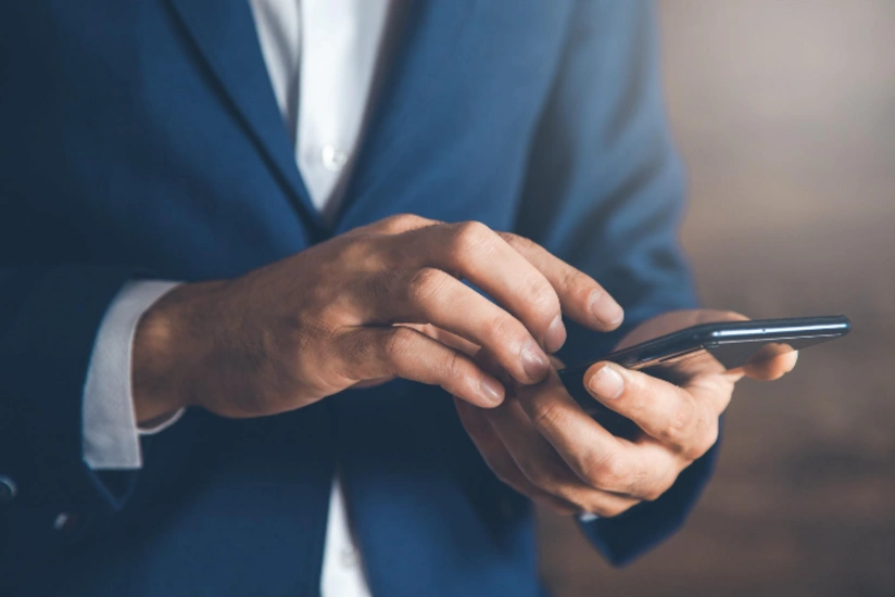 В Азербайджане планируют ввести пошлины за ввоз более одного мобильного телефона в год