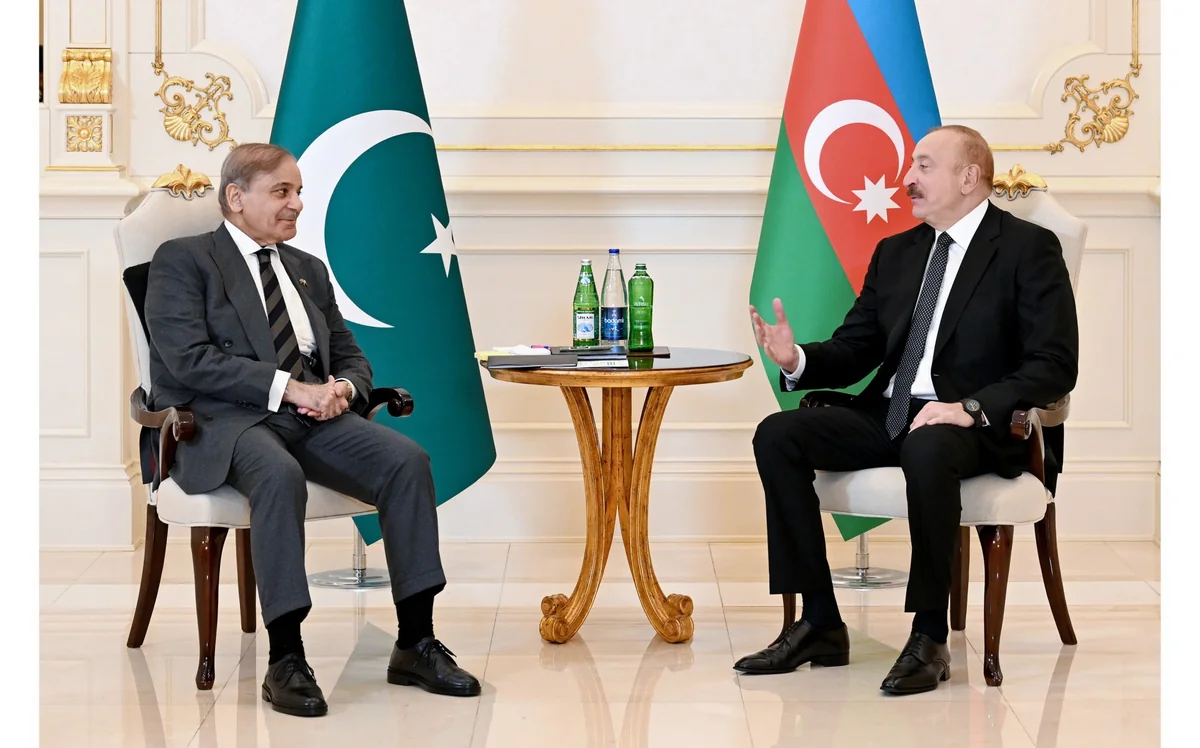 İlham Əliyevin Pakistanın Baş naziri ilə məhdud tərkibdə görüşü olub - YENİLƏNİB