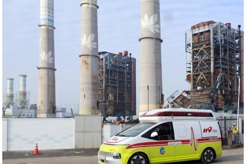 Cənubi Koreyada qüllənin uçması nəticəsində ən azı üç nəfər ölüb