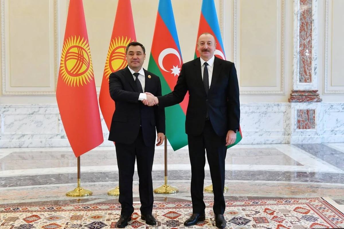 Sadır Japarov Azərbaycan liderini Zəfərin 5-ci ildönümü münasibətilə təbrik edib