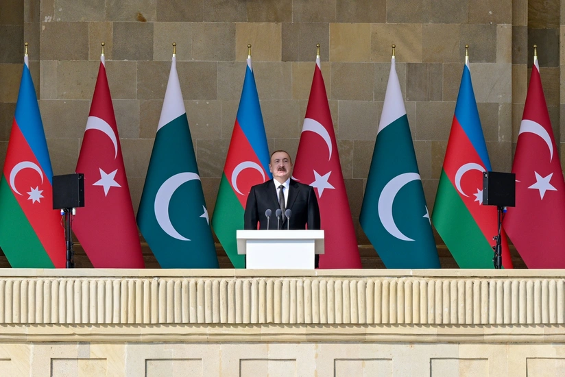 Ильхам Алиев: Армянские военные преступники пьют азербайджанский чай в следственном изоляторе в Баку