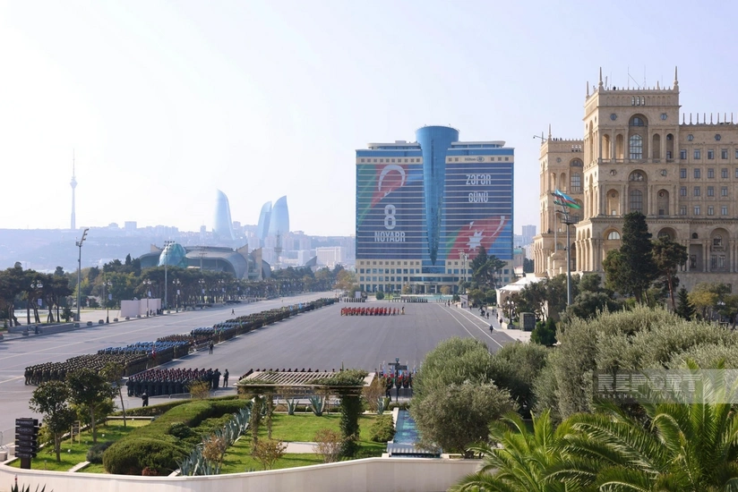 Hərbi paradda bir sıra ölkələrin ordu rəhbərliyi iştirak edib