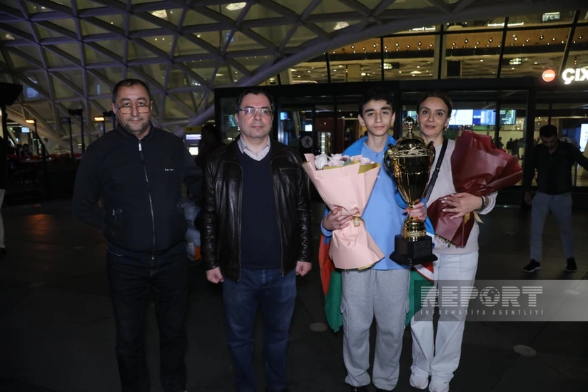 Avropa çempionu olmuş Azərbaycan şahmatçısı Vətənə qayıdıb