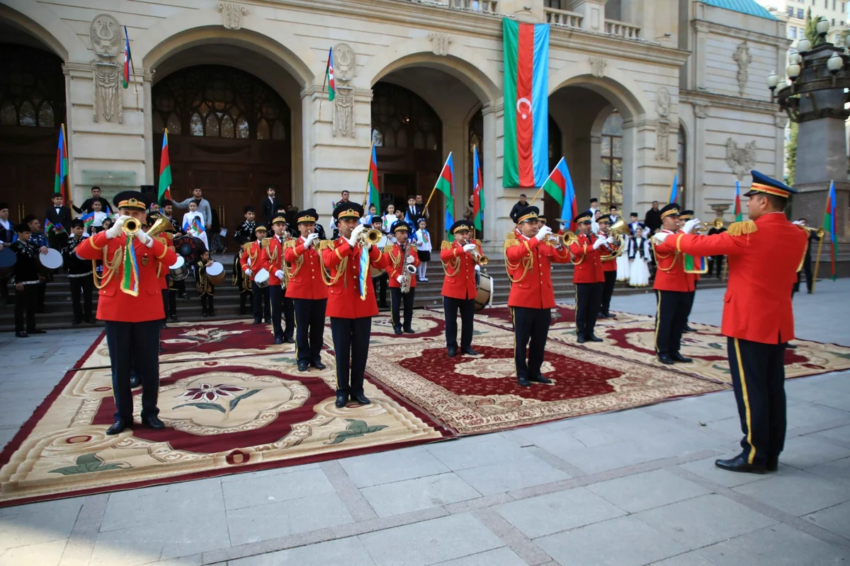 Gəncədə 9 Noyabr – Dövlət Bayrağı Günü münasibətilə konsert təşkil edilib