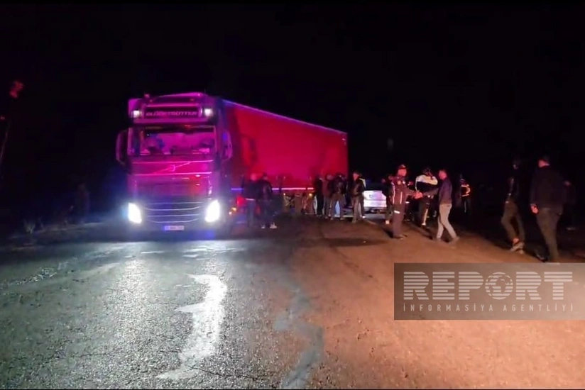 Şərurda minik və yük avtomobilləri toqquşub, bir nəfər ölüb