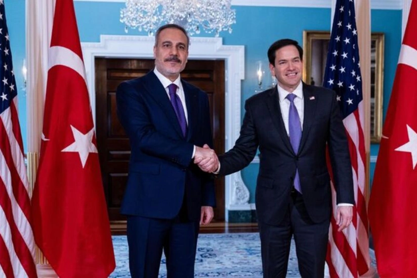 Ağ Evdə Fidanla Rubionun görüşü başlayıb