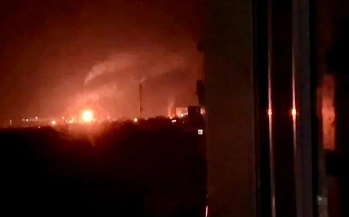 Ukrayna Saratov neft emalı zavoduna və Krımdakı dəniz neft terminalına zərbələr endirib